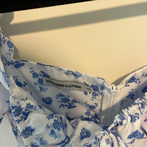 NWOT Strangers + Lovers Daria Floral Maxi Dress - Picture 5 of 6